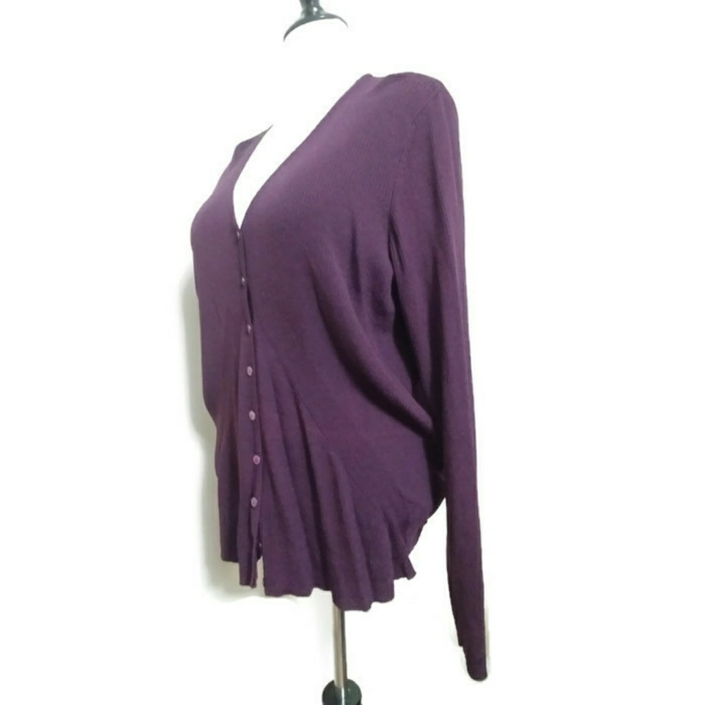 EUC Worthington Purple ribbed cardigan